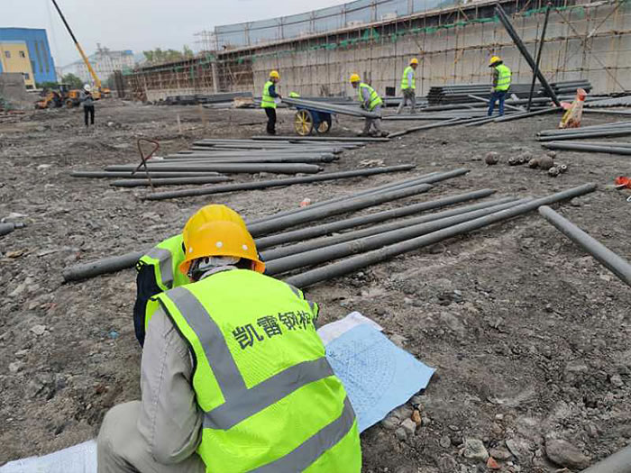 昭通螺栓球网架结构